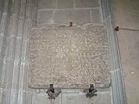 Carcassonne, Basilique St-Nazaire & St-Celse, Pierre du siege (4)